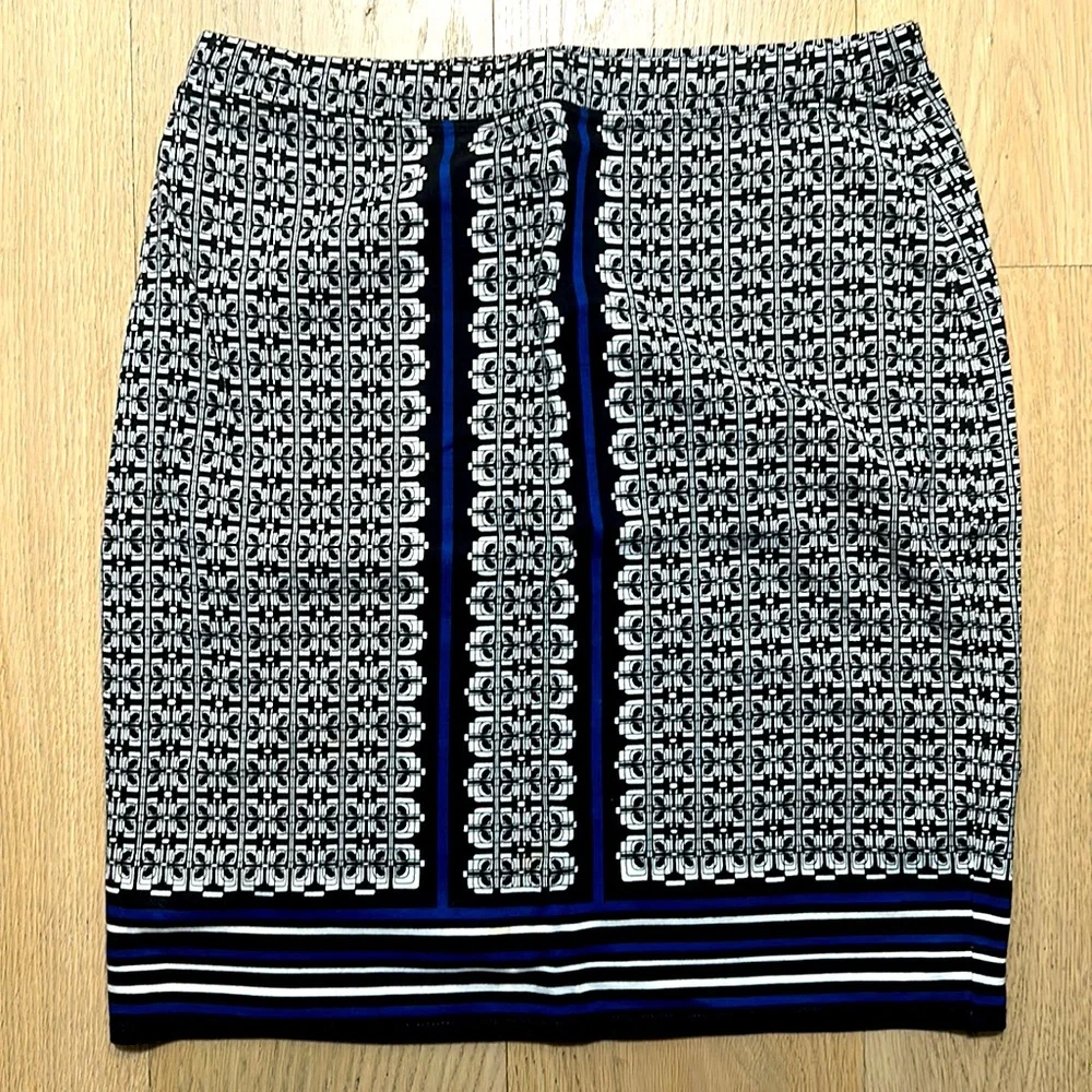 MAX STUDIO | Black & Blue Knee Length Skirt | Size S - Picture 1 of 2